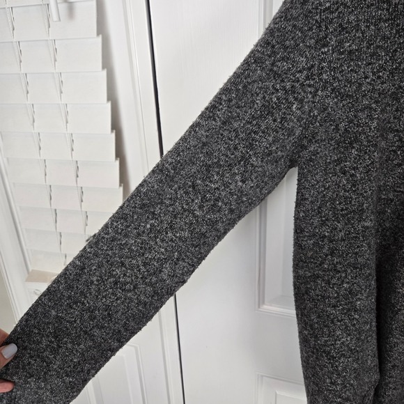 Tahari Sweater Women Medium Cozy Gray Cowl Neck Long Sleeve Pullover Relaxed Fit - Picture 9 of 12